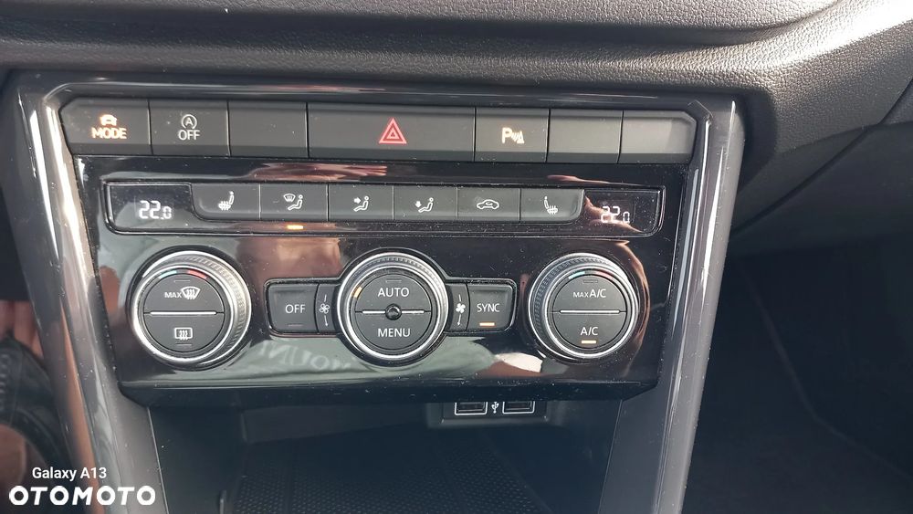 Volkswagen T-Roc 1.5 TSI ACT Premium - 17