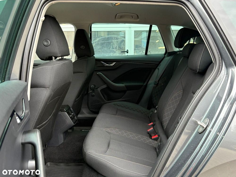 Skoda Kamiq 1.0 TSI Ambition DSG - 13
