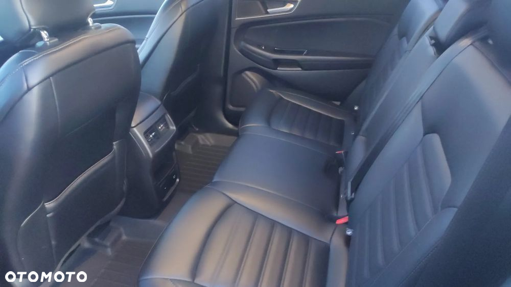 Ford Edge - 16