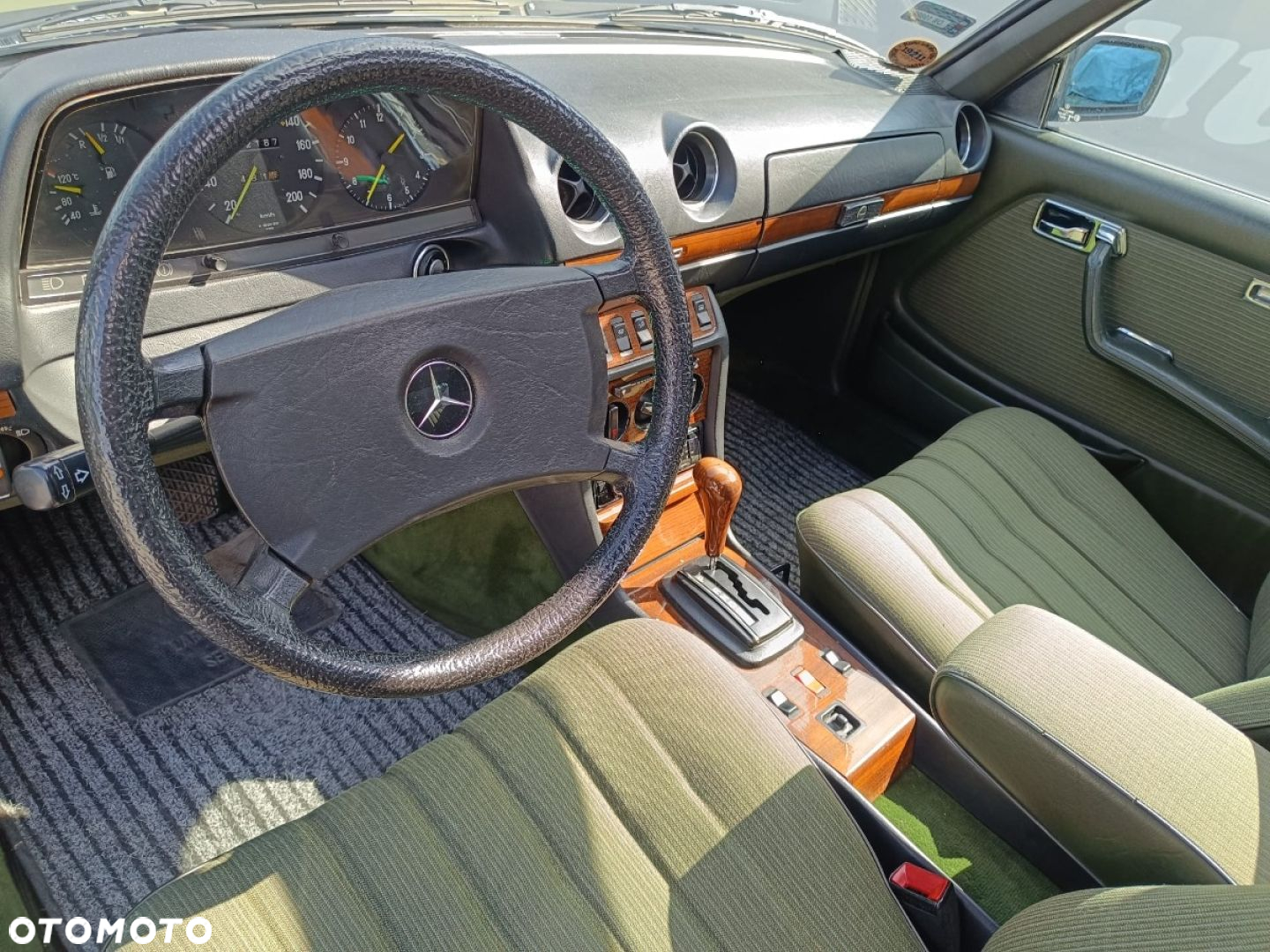 Mercedes-Benz W123 - 6