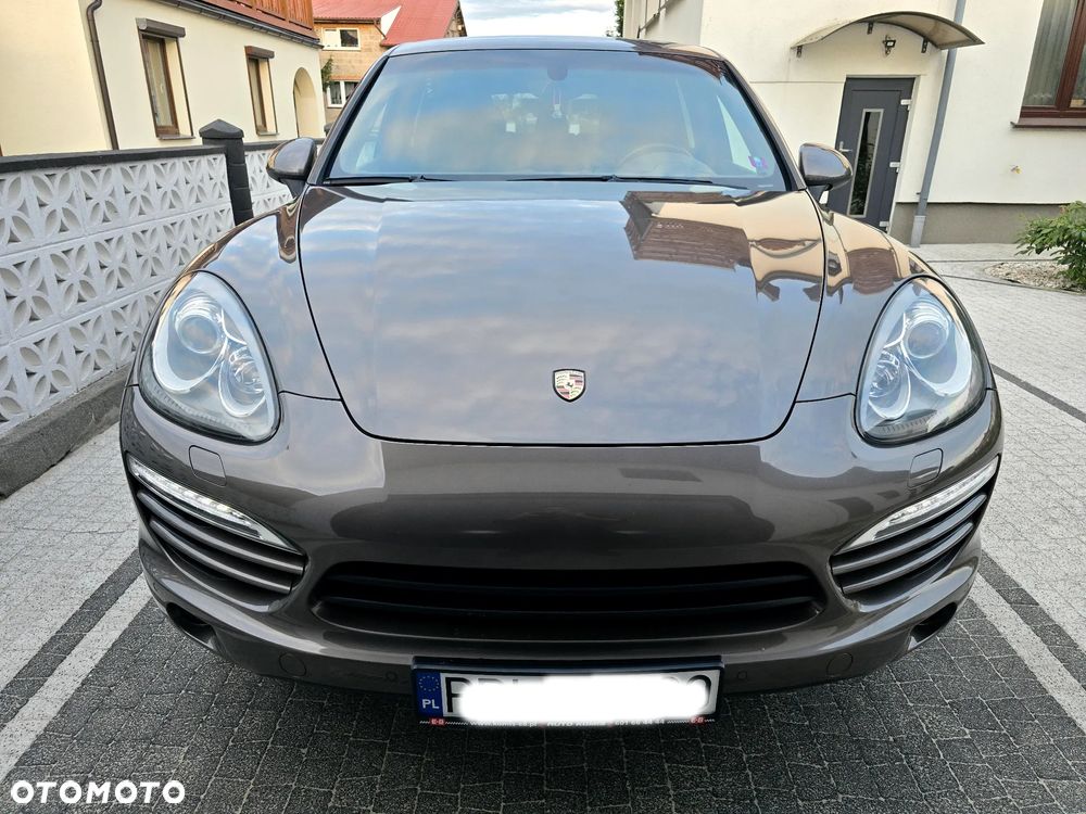 Porsche Cayenne - 40
