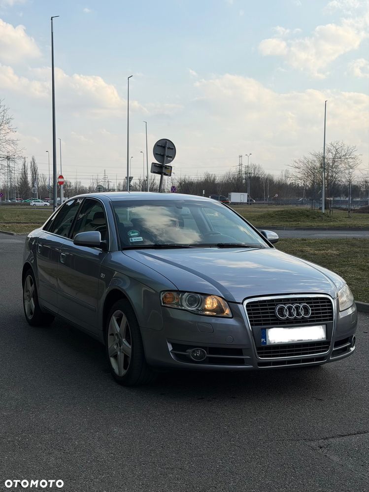 Audi A4 Limousine - 6