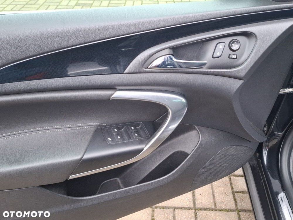 Opel Insignia 1.6 T Cosmo S&S - 15