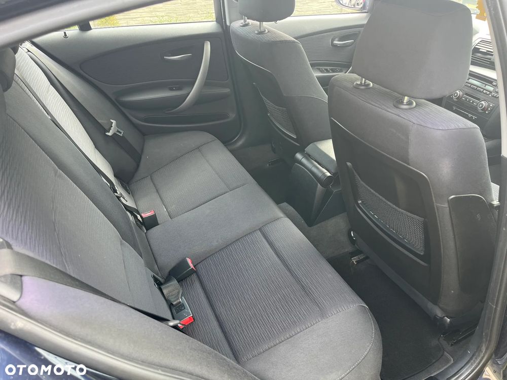 BMW Seria 1 118i Edition Sport - 11