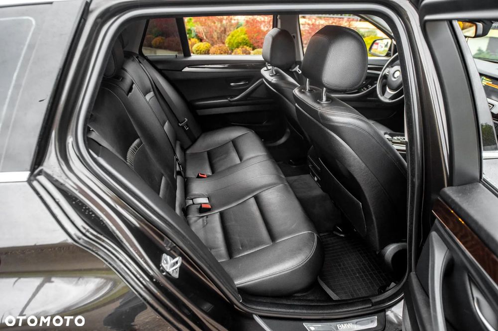 BMW Seria 5 530d Sport-Aut Luxury Line - 10
