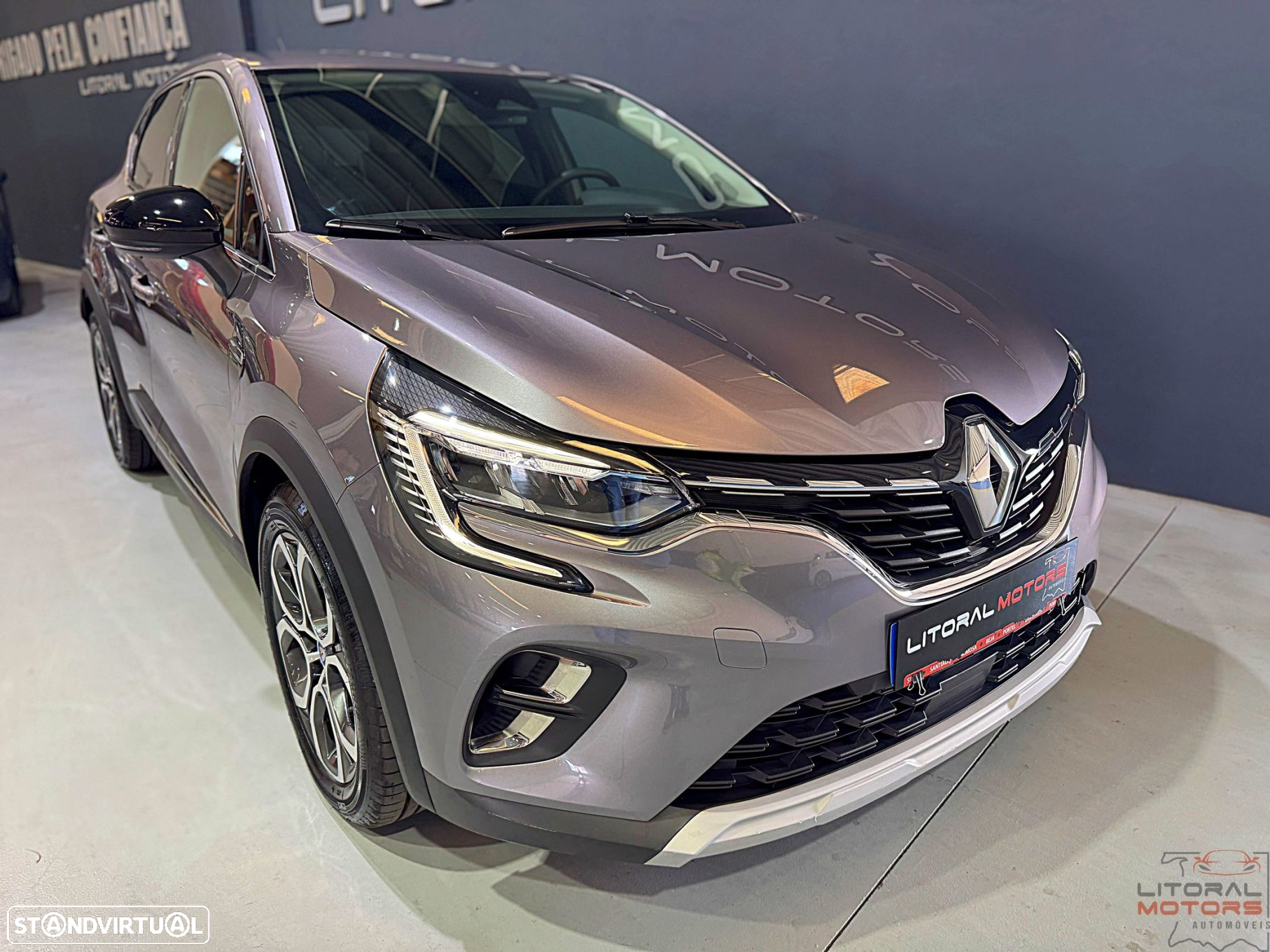 Renault Captur 1.6 E-Tech Plug-In Intens - 3