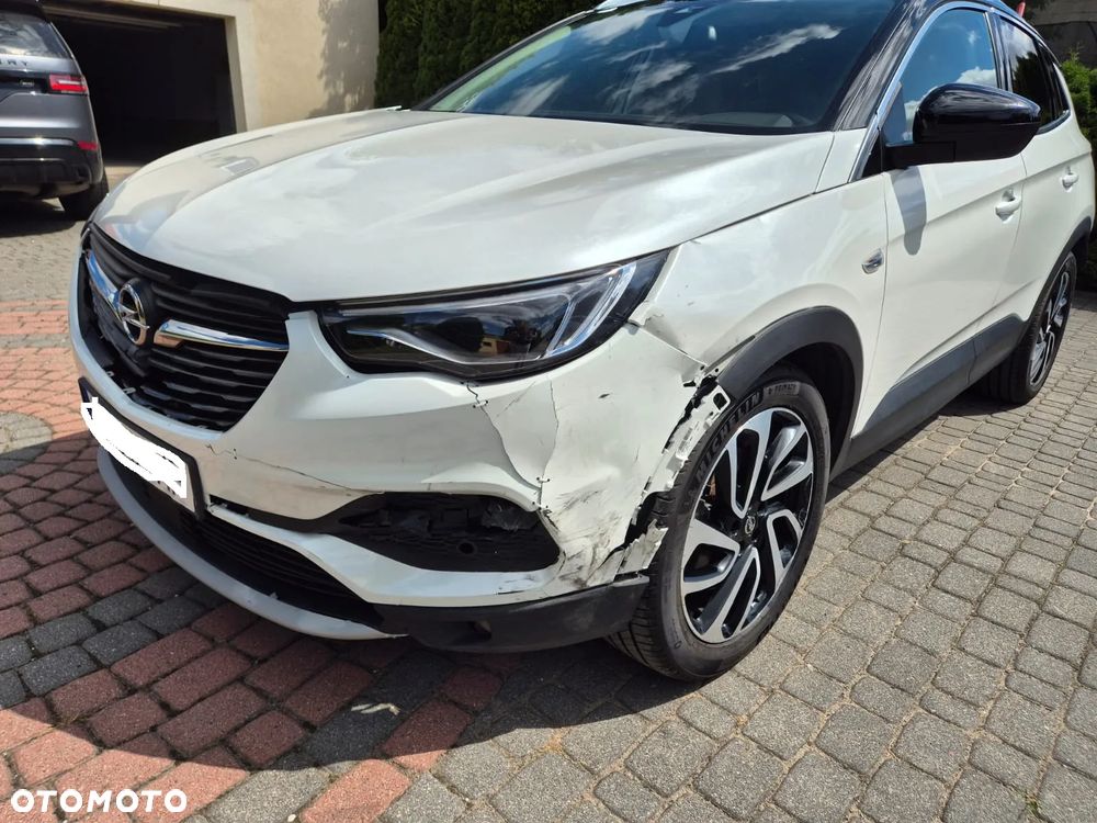 Opel Grandland X 1.2 T Ultimate S&S - 9