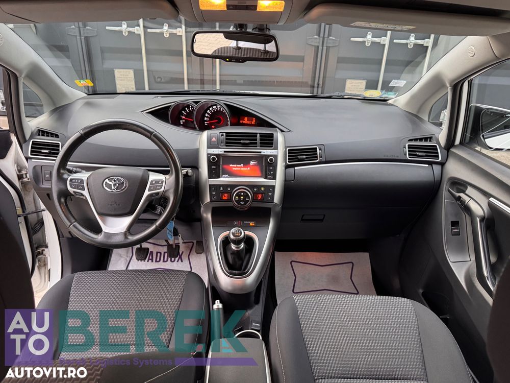 Toyota Verso - 8