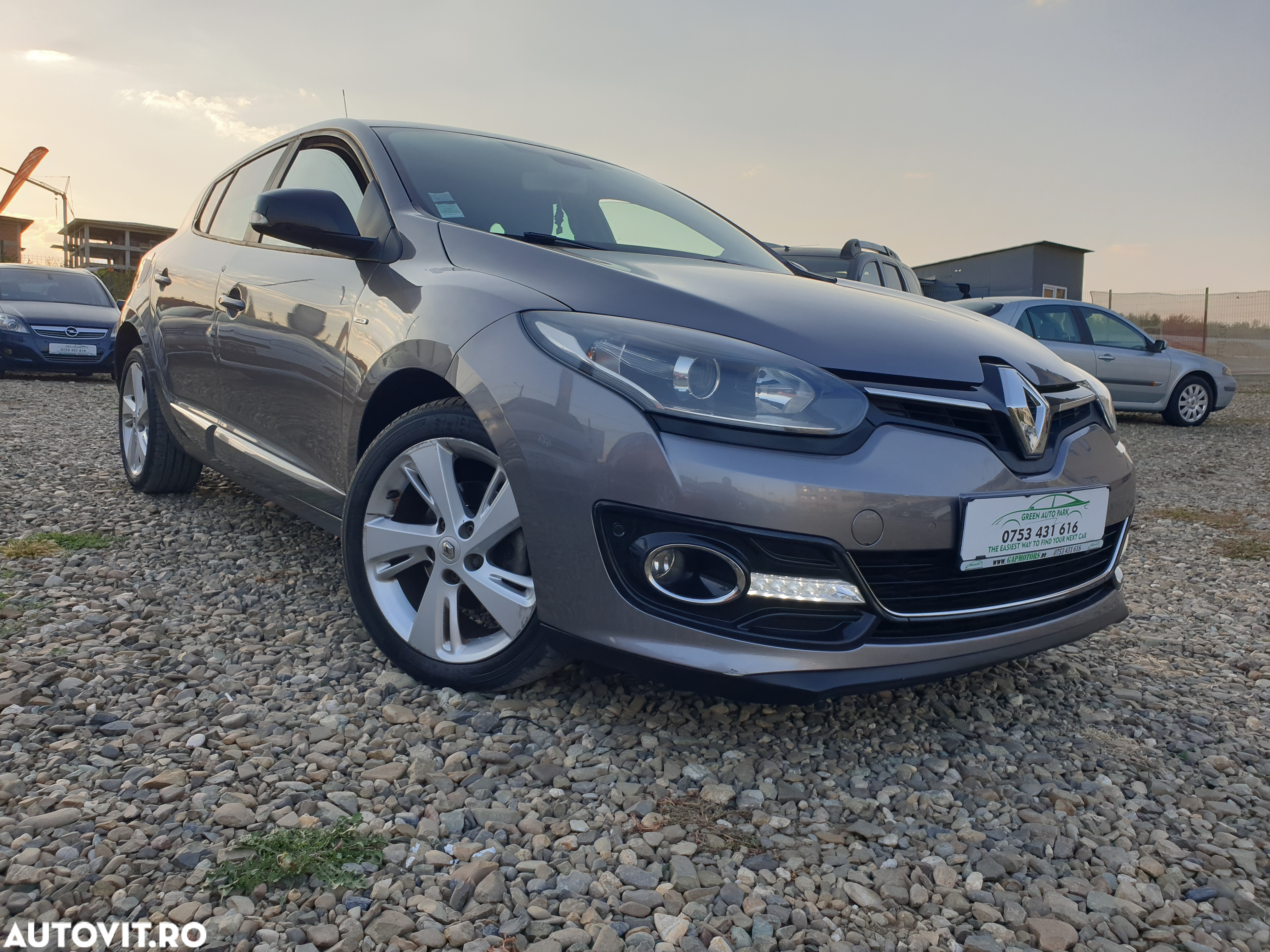 Renault Megane ENERGY dCi 110 Start & Stop LIMITED - 13