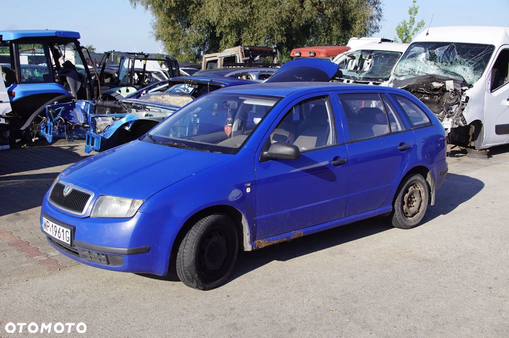 Auto na części - Skoda Fabia I 1.2 12V 64 KM AZQ GSB LF5K 2004R Silnik Skrzynia Błotnik Drzwi Szyba Lampa Lusterko Klapa Maska Deska Kokpit Sterownik Moduł Czujnik Licznik - 8