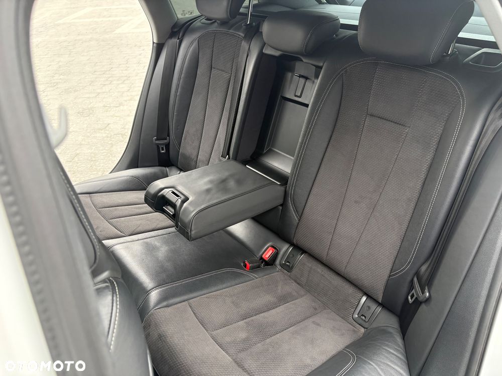Audi A4 Avant 2.0 TDI ultra sport - 27