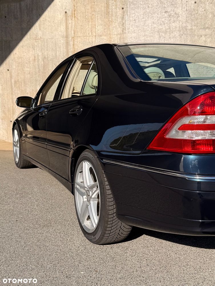 Mercedes-Benz Klasa C 230 Kompressor Elegance - 19
