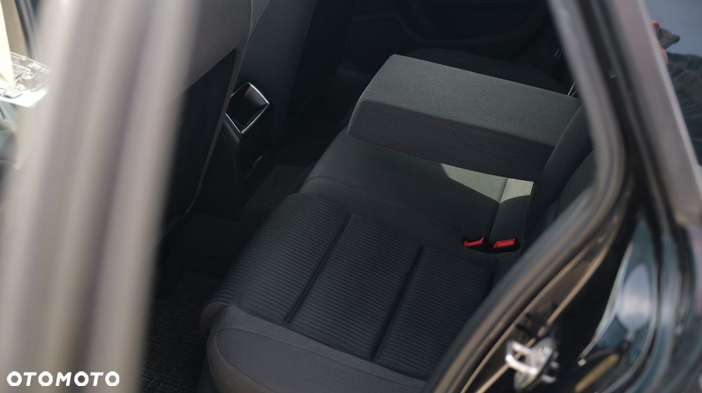 Audi A4 Avant 2.0 TDI Multitronic - 14