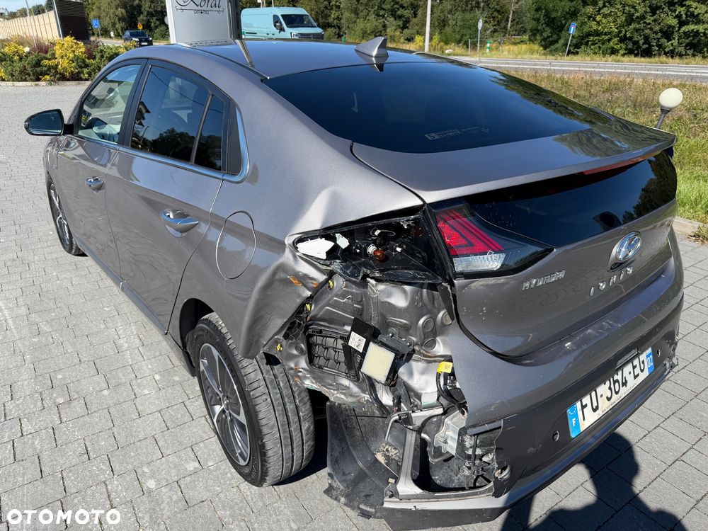 Hyundai IONIQ 1.6 GDI Premium - 6