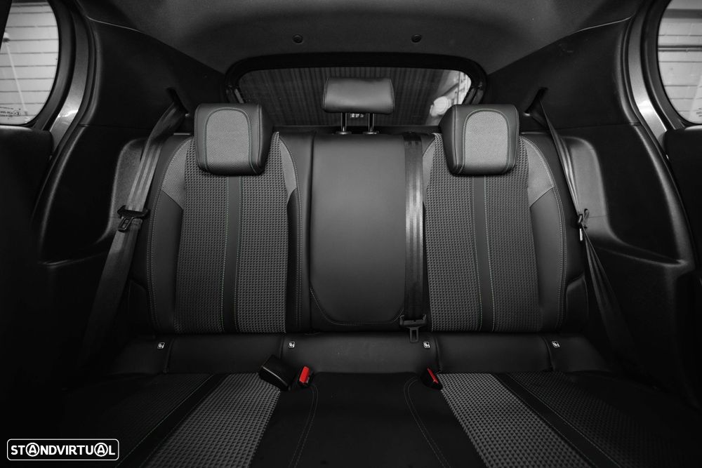 Peugeot 208 1.2 PureTech GT EAT8 - 6