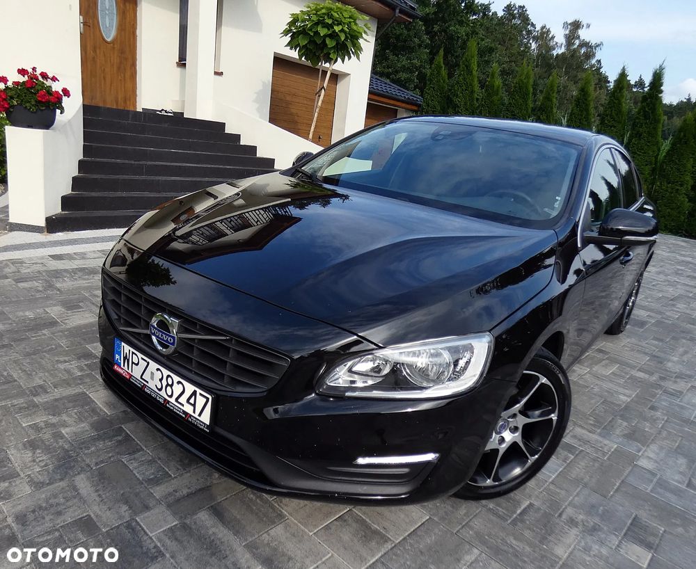 Volvo S60 D4 R-Design Summum - 9