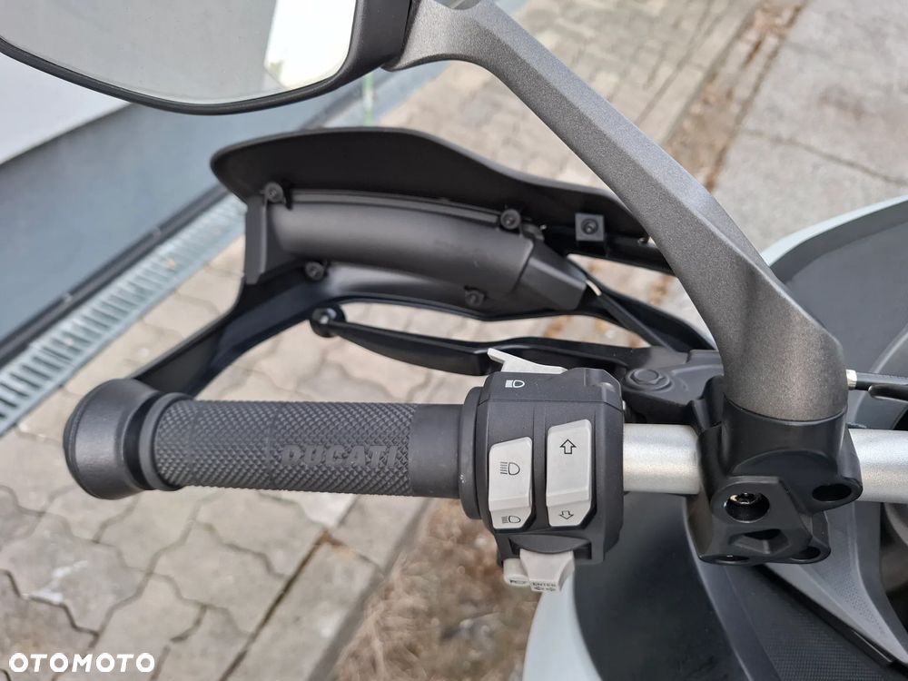 Ducati Multistrada - 22