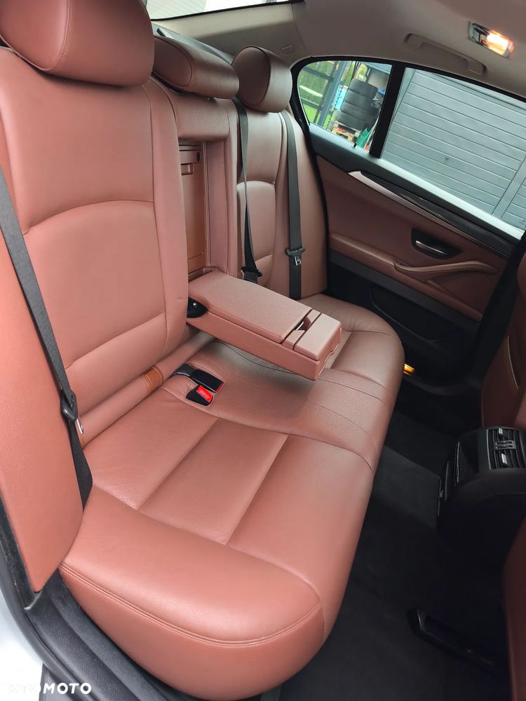 BMW Seria 5 520d Luxury Line - 20