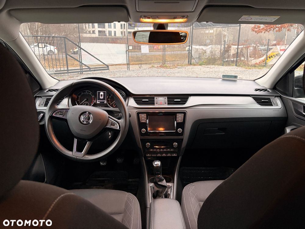 Skoda RAPID 1.0 TSI Style - 24