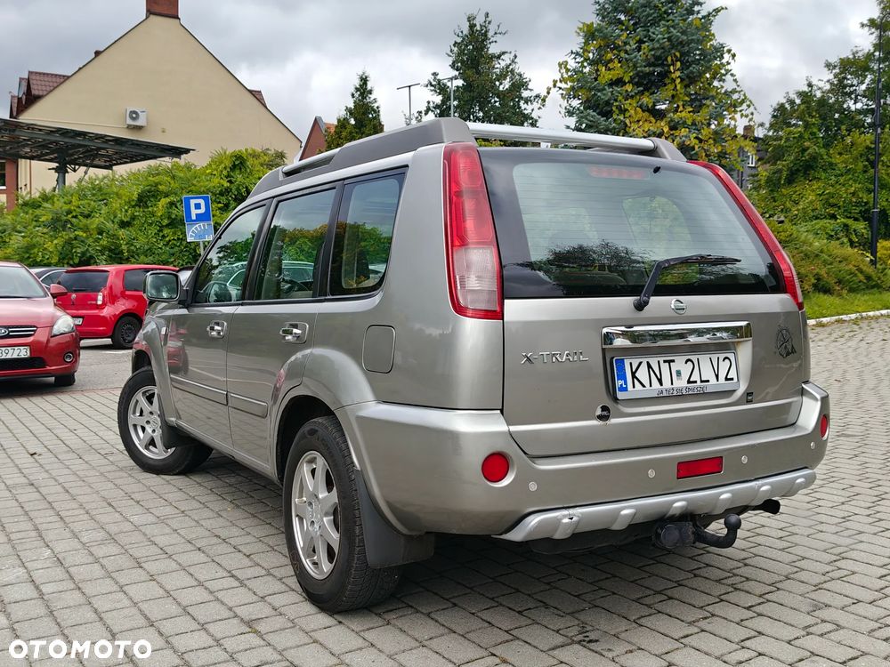 Nissan X-Trail 2.0 4x4 Comfort - 3