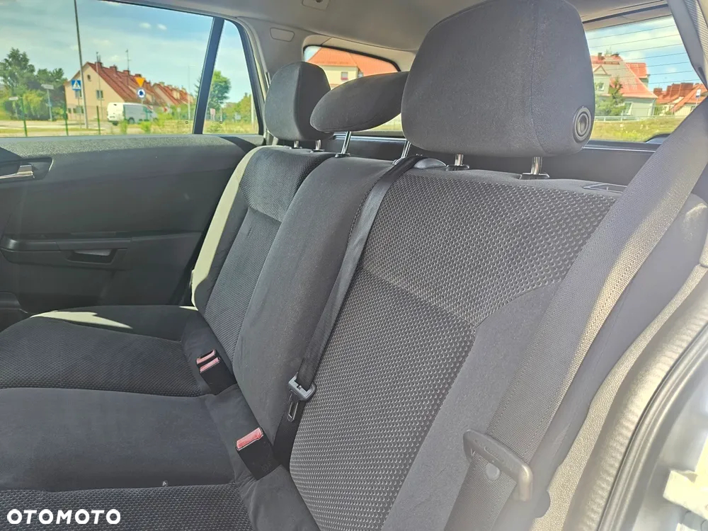 Opel Astra 1.6 Enjoy - 17