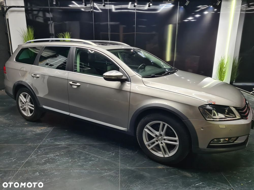 Volkswagen Passat Alltrack - 1