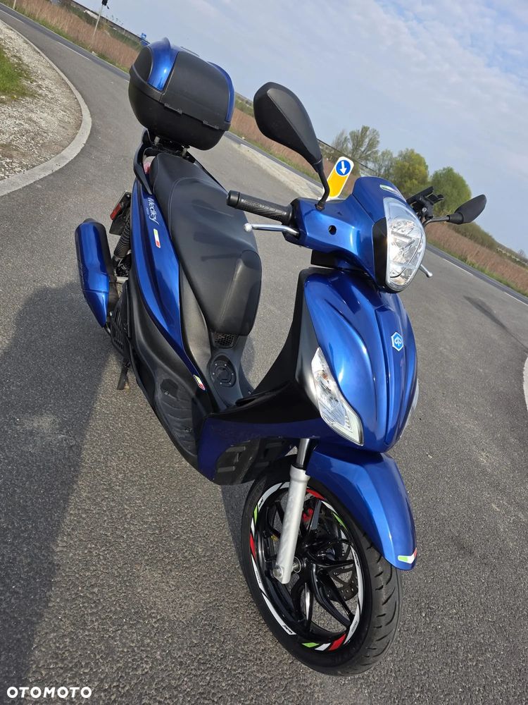 Piaggio Medley - 5