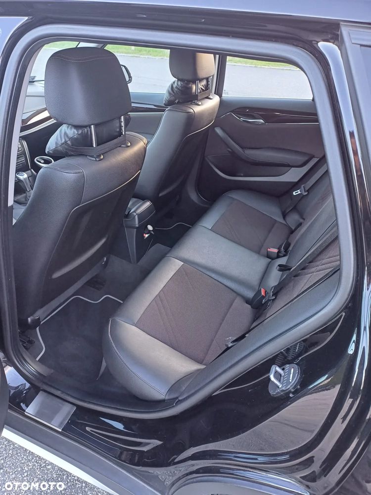 BMW X1 xDrive18d Sport Line - 9