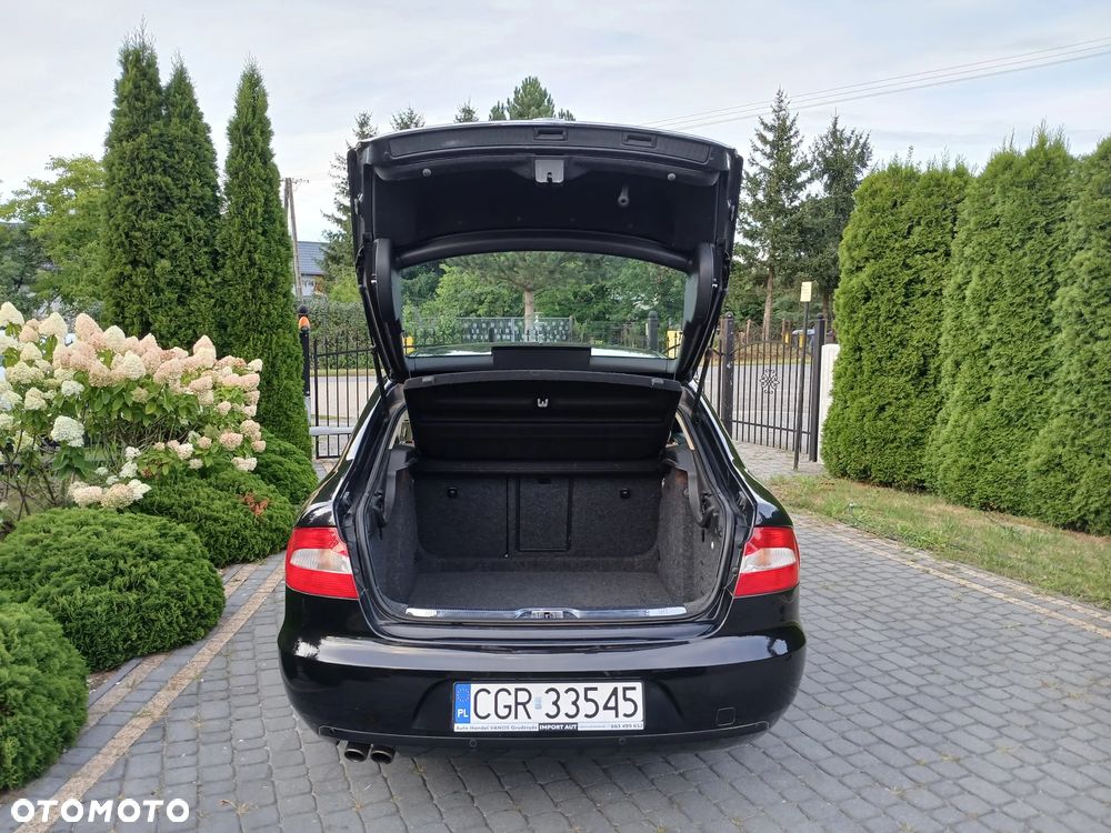 Skoda Superb 2.0 TDI Exclusive - 35