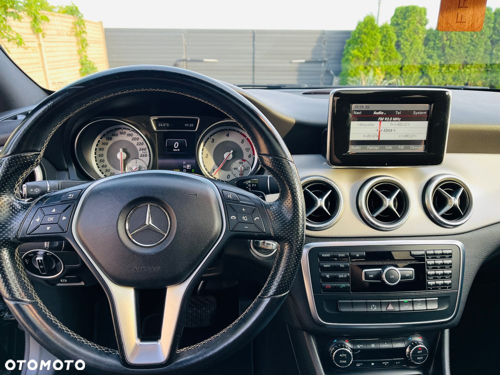 Mercedes-Benz CLA 220 d 7G-DCT Urban - 15