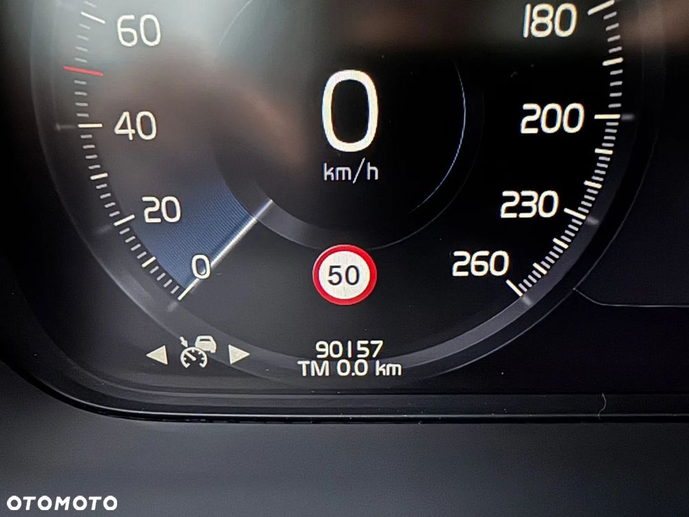 Volvo XC 90 B5 D AWD Momentum Pro 7os - 25