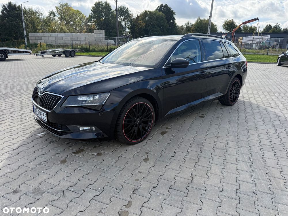 Skoda Superb 2.0 TDI SCR 4x4 Style DSG - 6