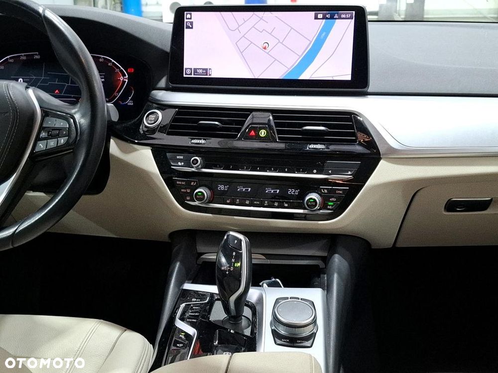 BMW Seria 5 520d mHEV Luxury Line - 39