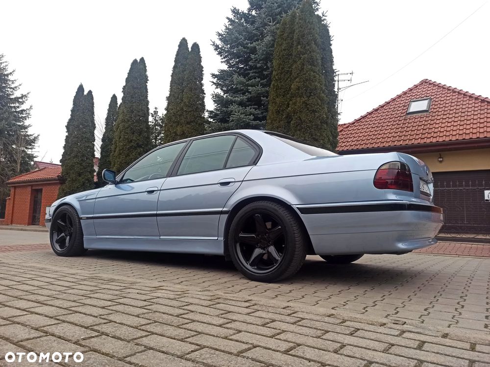 BMW Seria 7 - 7