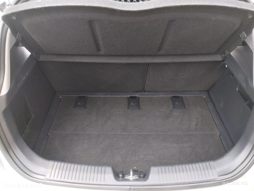 Kia Rio - 18