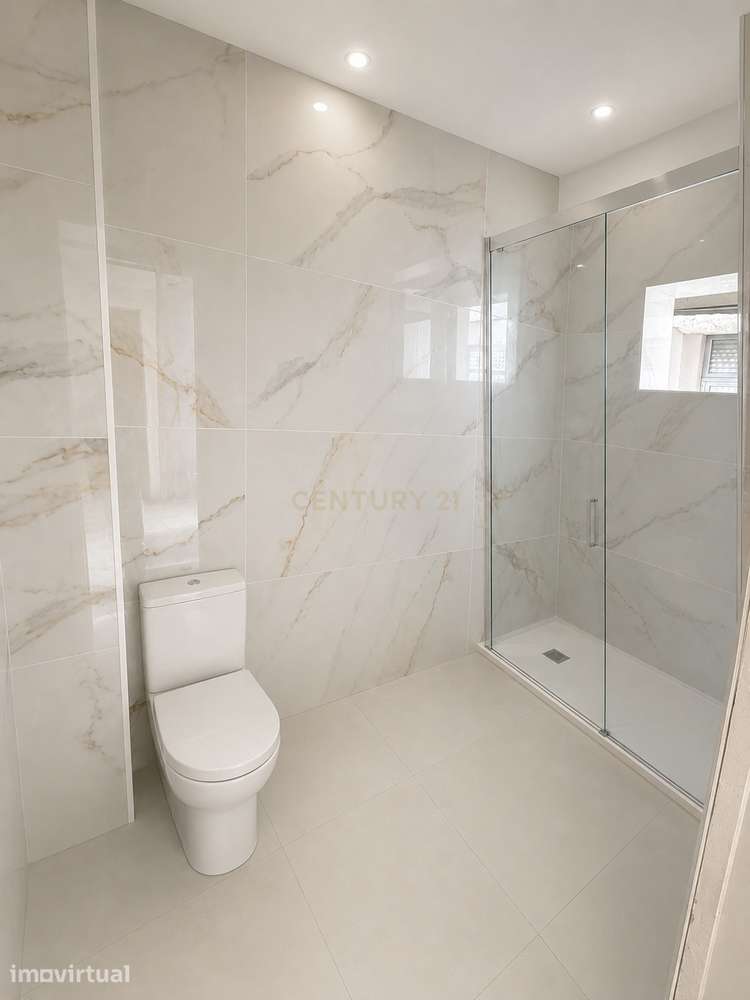 T2 em Remodelação Totais em Queluz, Sintra - Grande imagem: 4/7
