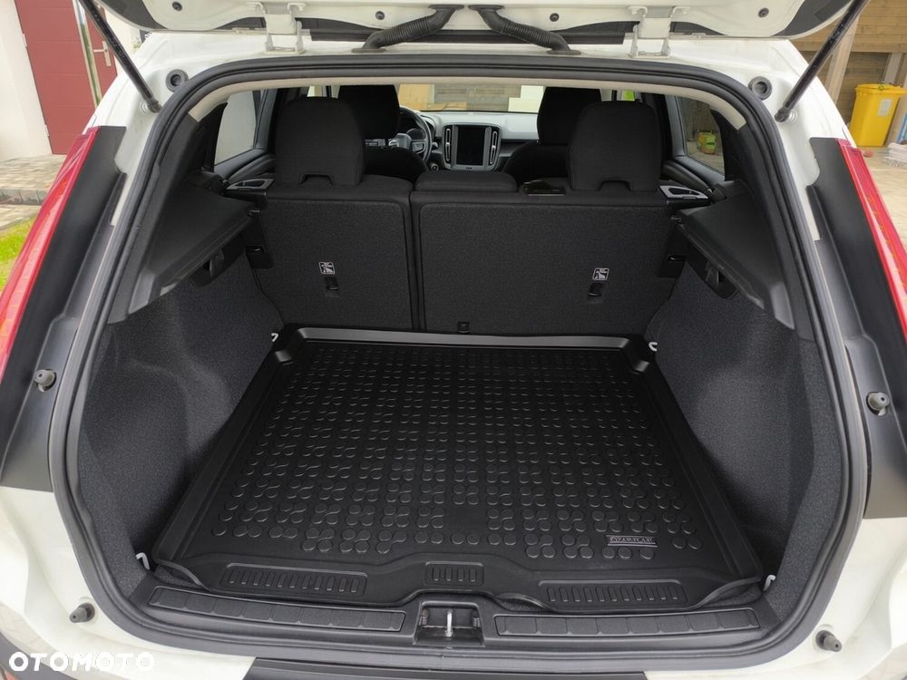 Volvo XC 40 T3 Momentum - 13