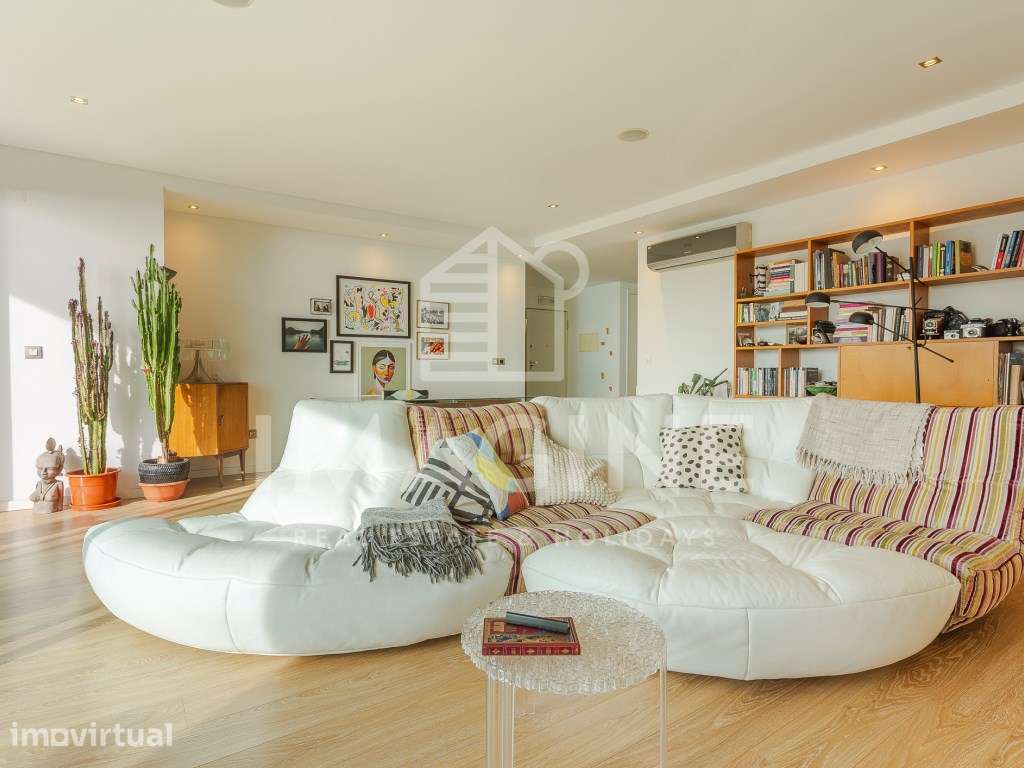 Apartamento T2 (3 assoalhadas) com terraço e magnífica vista para o... - Grande imagem: 5/30