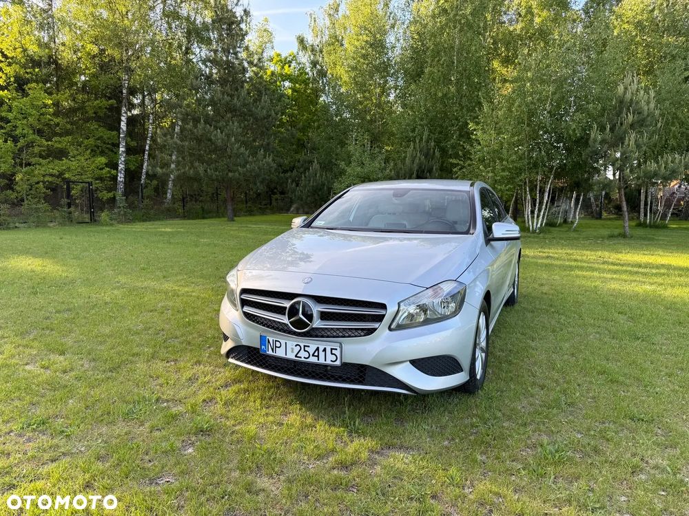 Mercedes-Benz Klasa A 180 (BlueEFFICIENCY) 7G-DCT - 3