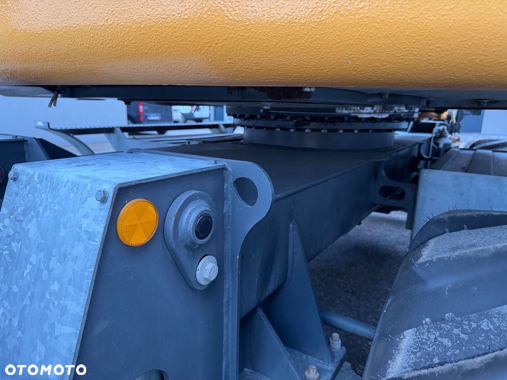 Liebherr A910 Compact Litronic - 27