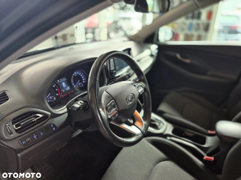 Hyundai i30 1.5 T-GDI 48V Comfort DCT - 16