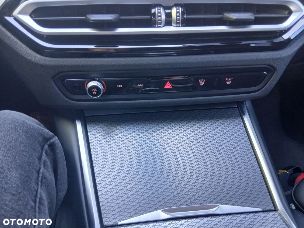 BMW Seria 3 - 22