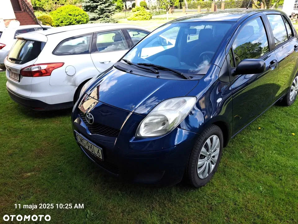 Toyota Yaris - 4