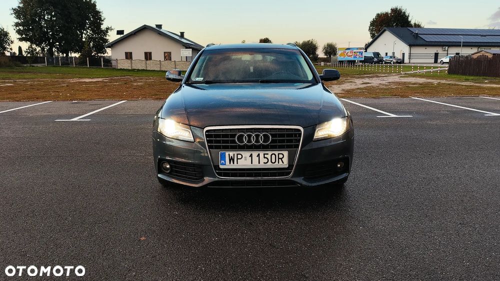 Audi A4 Avant 2.0 TDI - 9