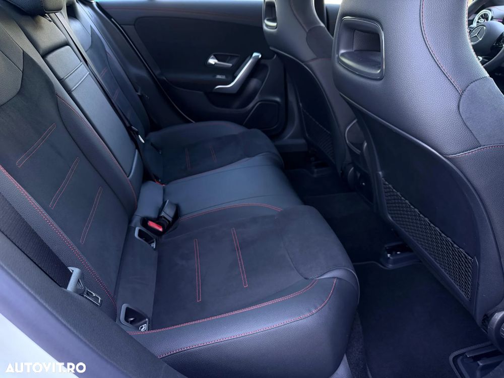 Mercedes-Benz CLA 180 - 14