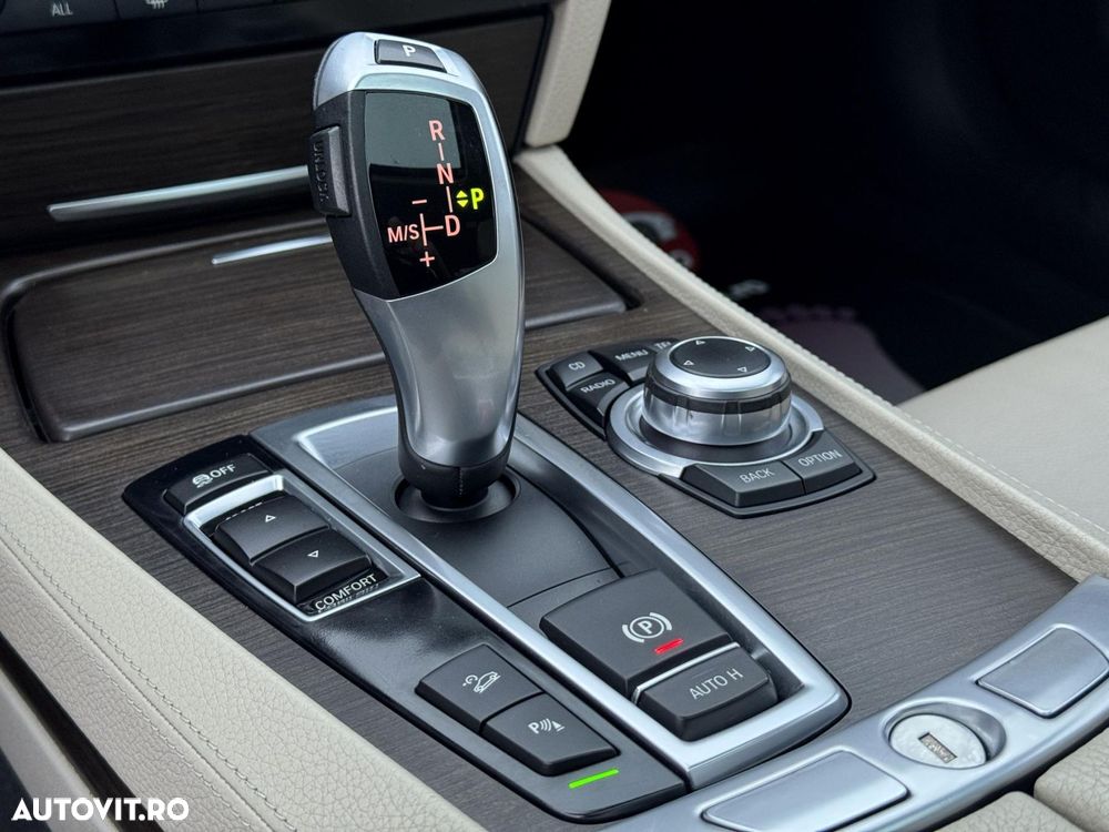 BMW Seria 7 740d xDrive Aut. - 15