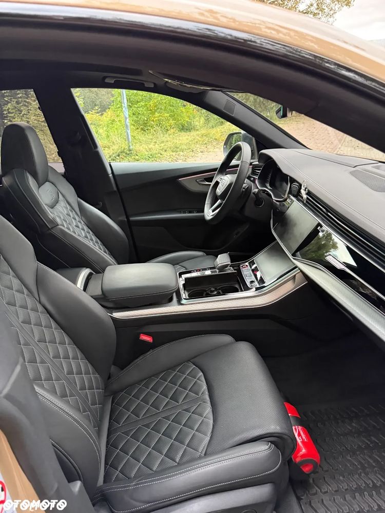 Audi SQ8 - 16