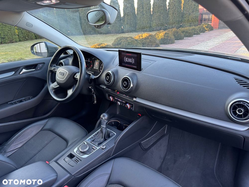 Audi A3 Sportback 1.6 TDI S tronic design - 17
