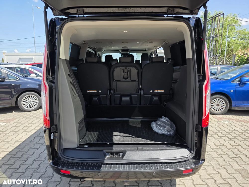 Ford Tourneo Custom - 9
