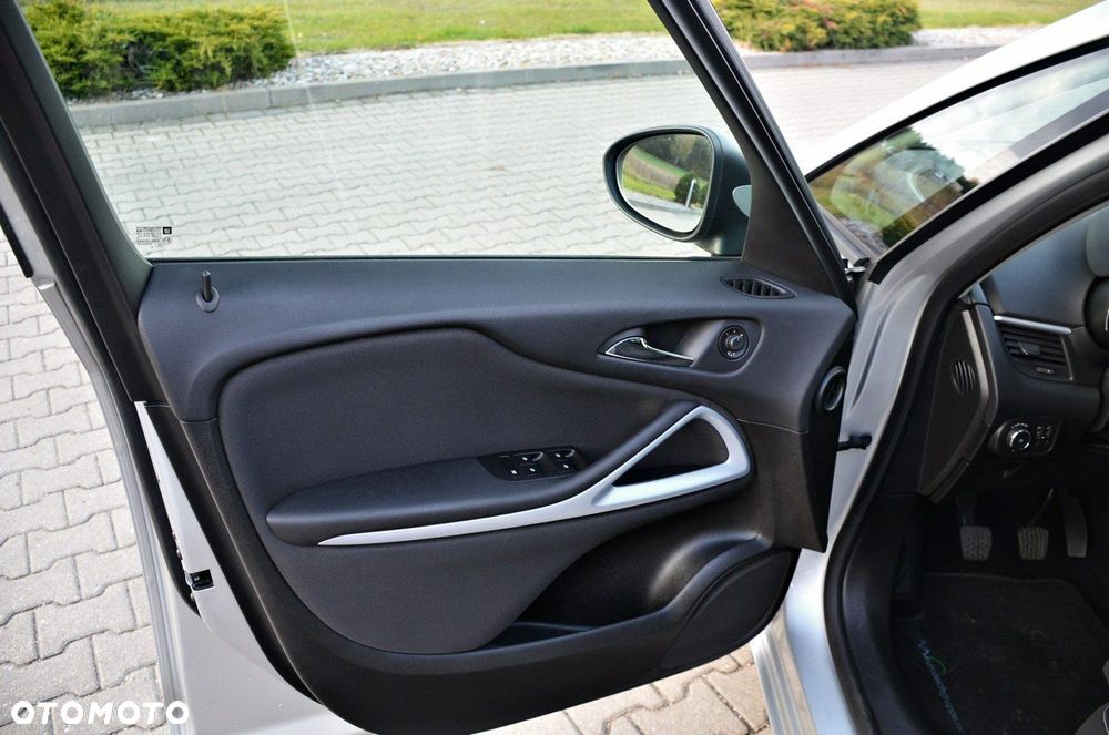 Opel Zafira - 20